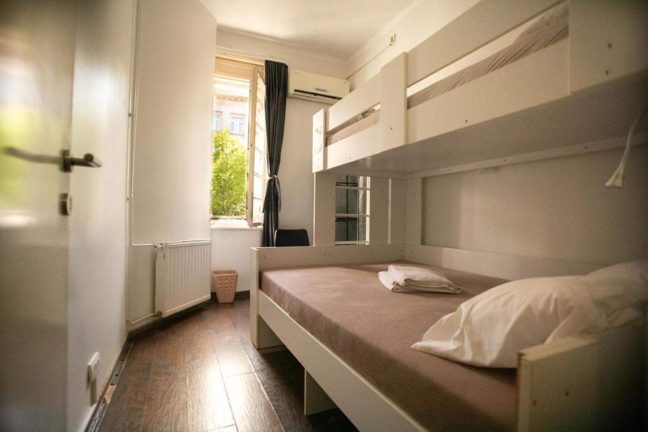 All In Hostel Белград Екстериор снимка