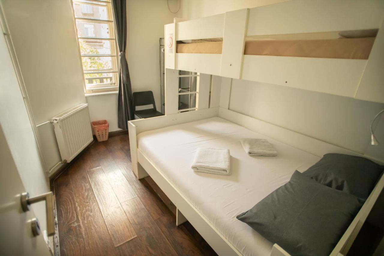 All In Hostel Белград Екстериор снимка