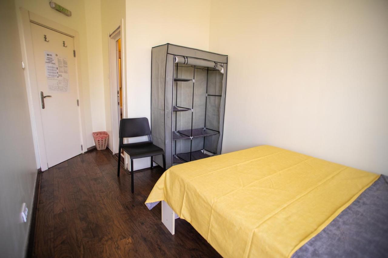 All In Hostel Белград Екстериор снимка
