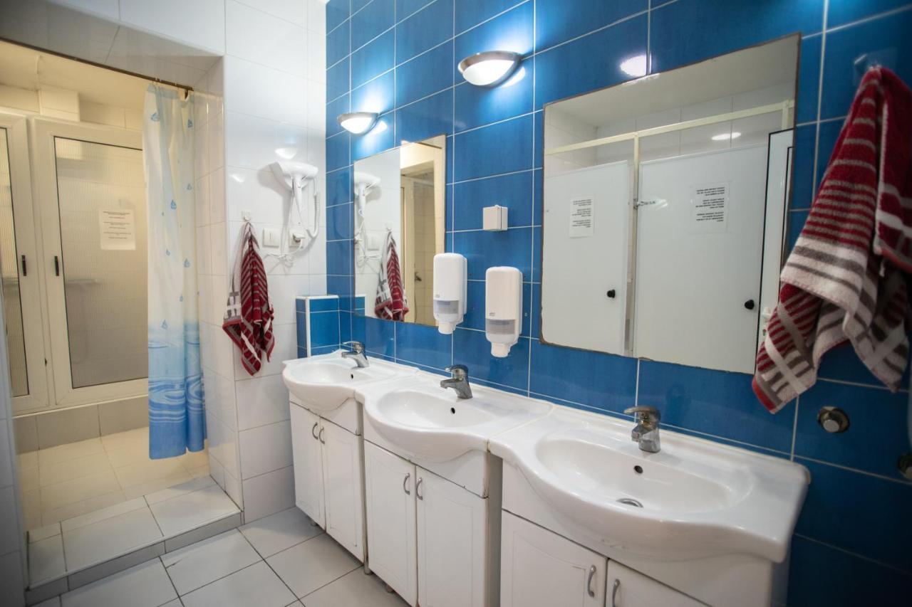 All In Hostel Белград Екстериор снимка